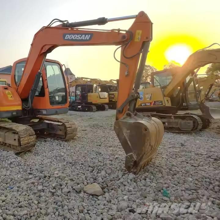 Doosan DX85-9C Vikšriniai ekskavatoriai