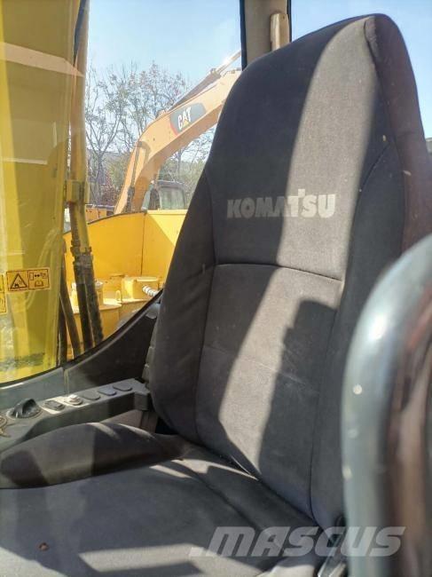 Komatsu PC 70 Vikšriniai ekskavatoriai