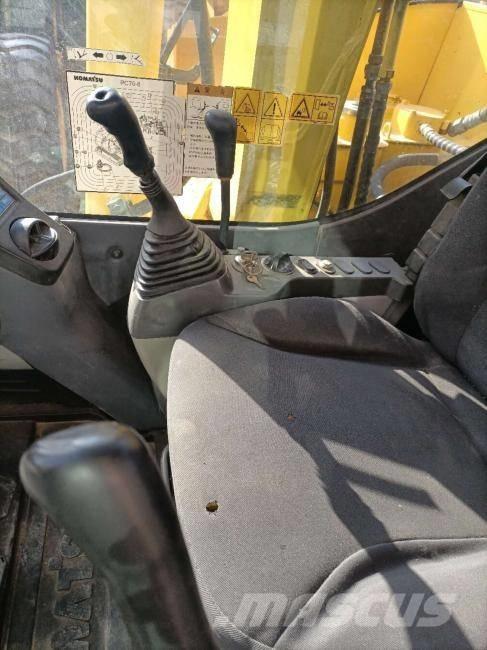 Komatsu PC 70 Vikšriniai ekskavatoriai