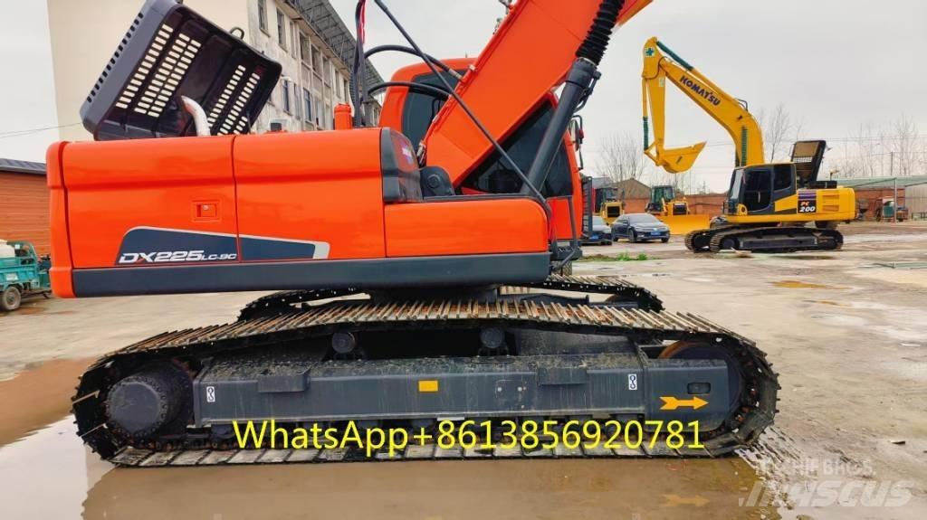 Doosan DX 225 Vikšriniai ekskavatoriai