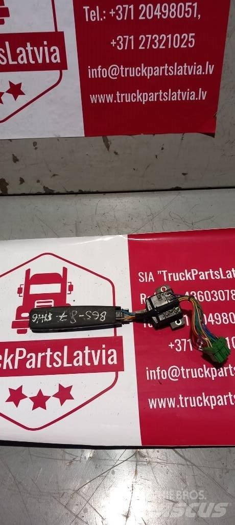 Volvo FH 12.     20553788 Kabinos ir salonai