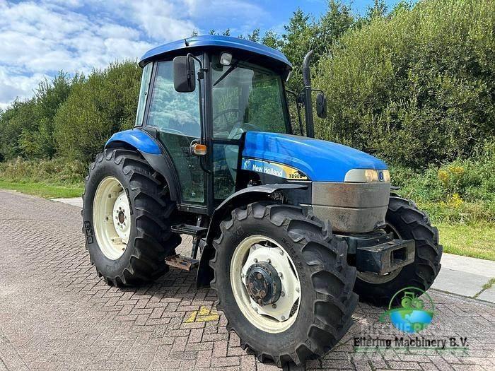 New Holland TD90 D Traktoriai