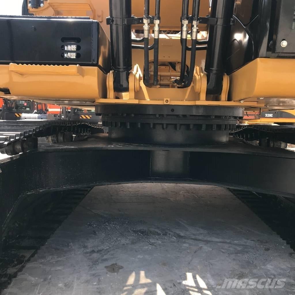 CAT 320 D L Vikšriniai ekskavatoriai
