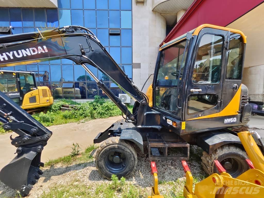 Hyundai Robex 60 W Ratiniai ekskavatoriai