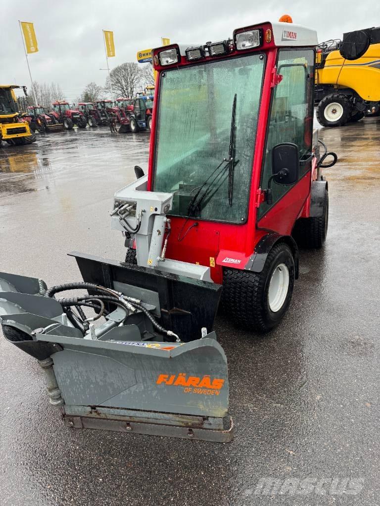 Timan Tool-Trac 245 Specializuotos paskirties technika