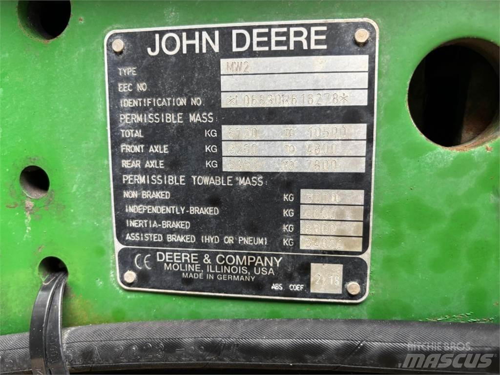 John Deere 6830 Traktoriai