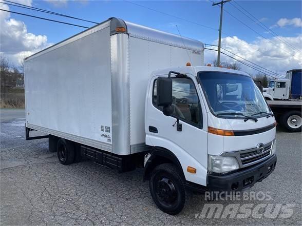 Hino 145 Gėrimų tiekimo sunkvežimiai