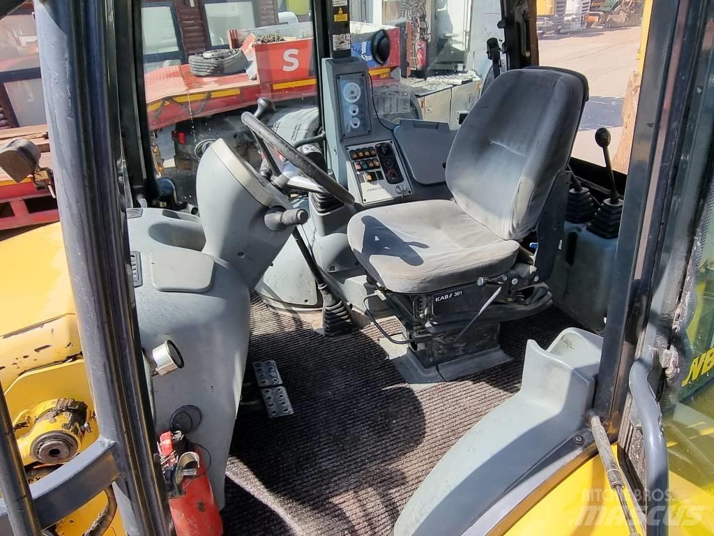 Komatsu WB 93 S-5EO Ekskavatoriniai krautuvai