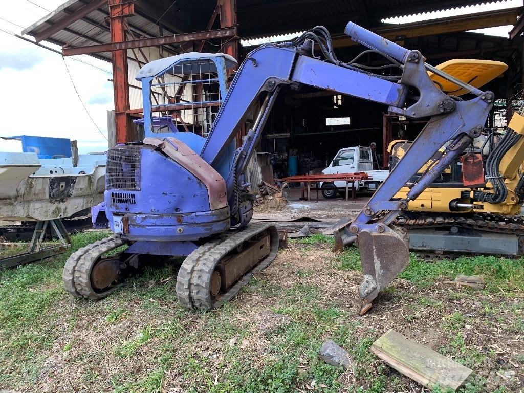 Komatsu PC28UU-2 Mini ekskavatoriai < 7 t