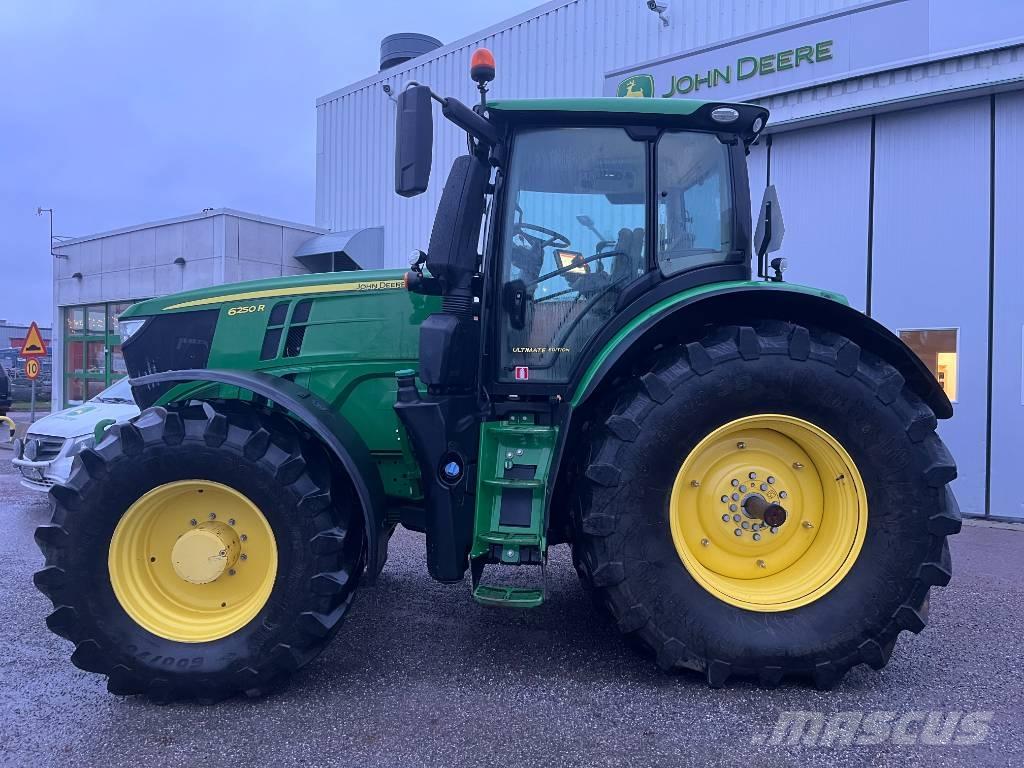 John Deere 6250 R Traktoriai