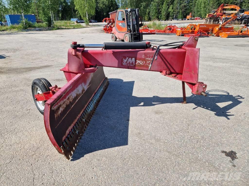 VM 250JH Kelių valytuvai