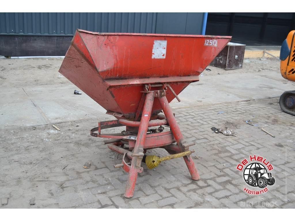 Lely 1250 Mineralinių trąšų barstytuvai