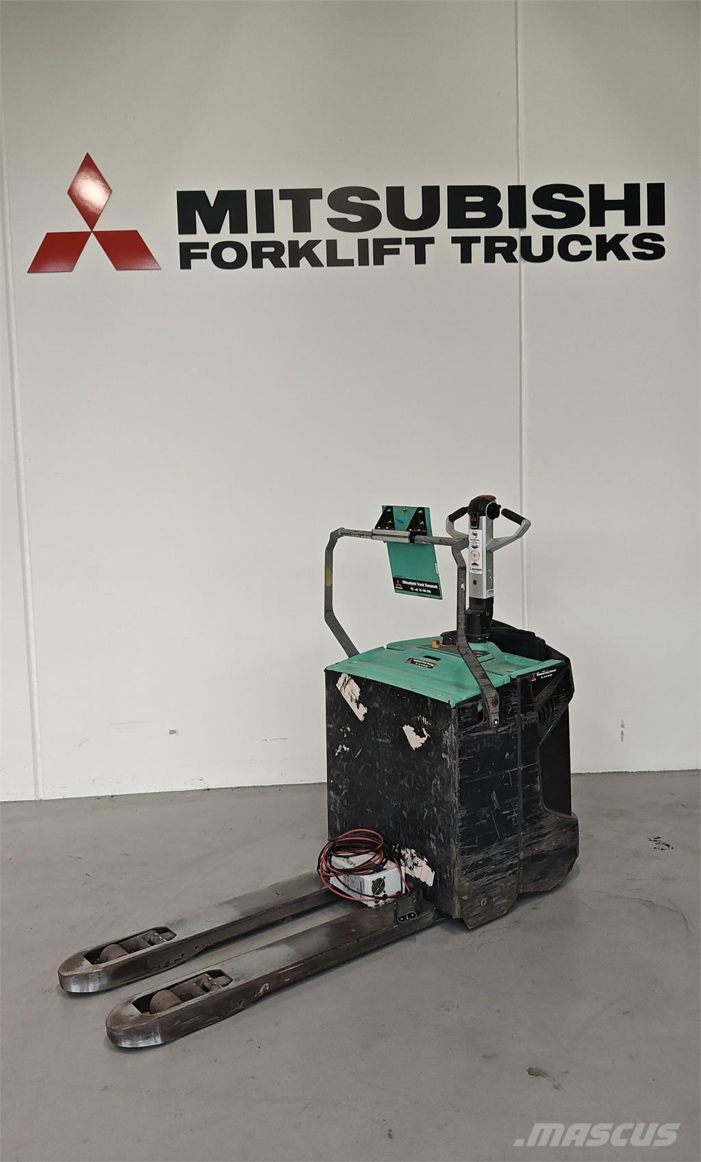 Mitsubishi PBV20N2 Keltuvai su platforma operatoriui