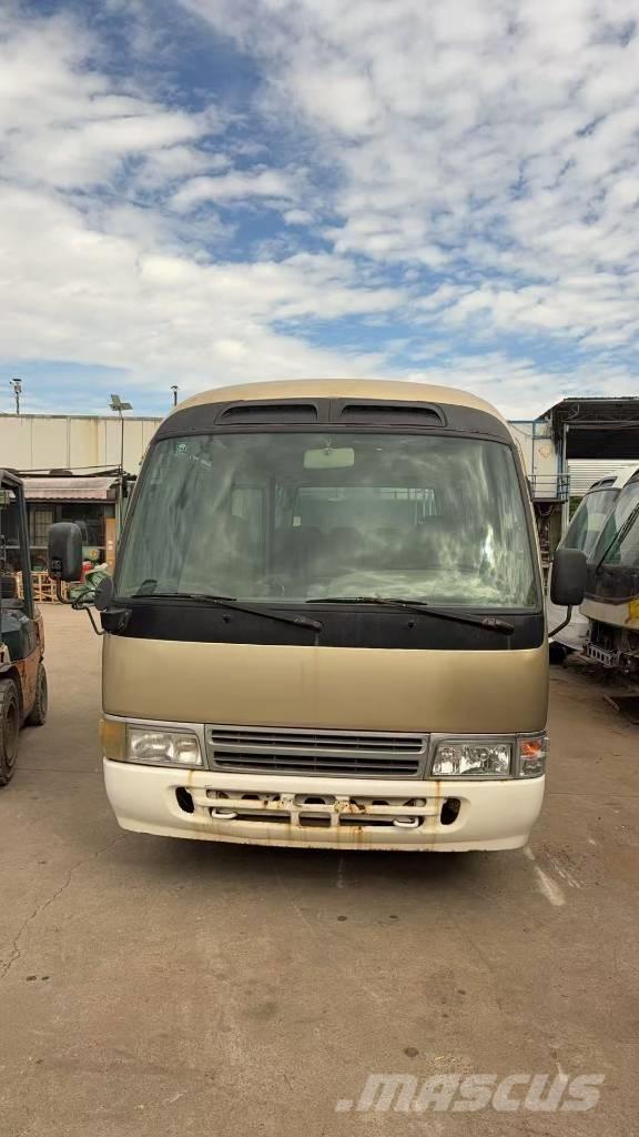 Toyota Coaster Tarpmiestiniai autobusai