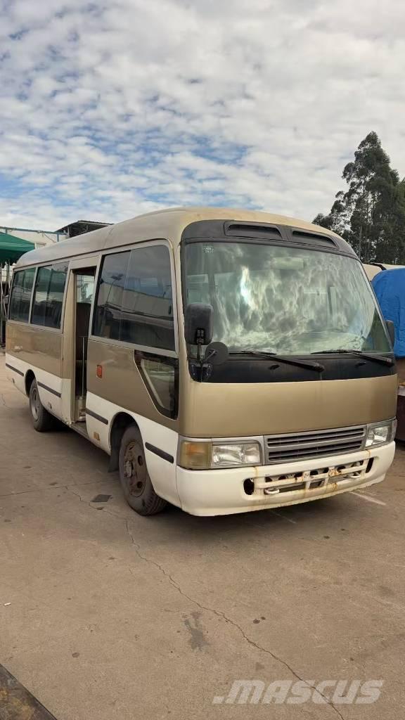 Toyota Coaster Tarpmiestiniai autobusai