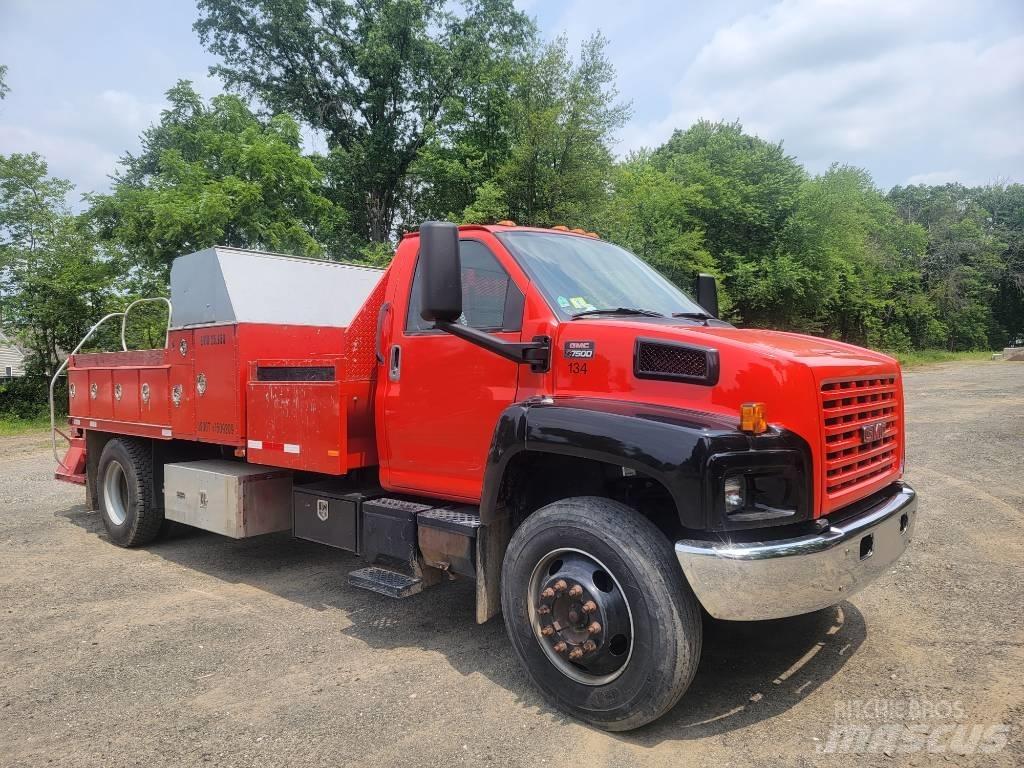 GMC 7500 Pikapai / Bortiniai sunkvežimiai