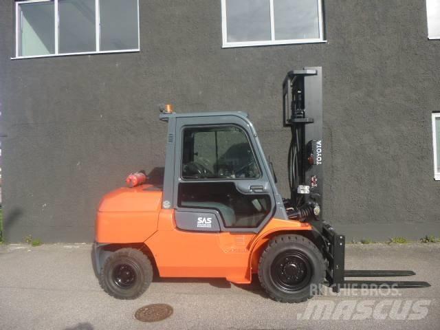 Toyota 7 FD A 50 Dyzeliniai krautuvai