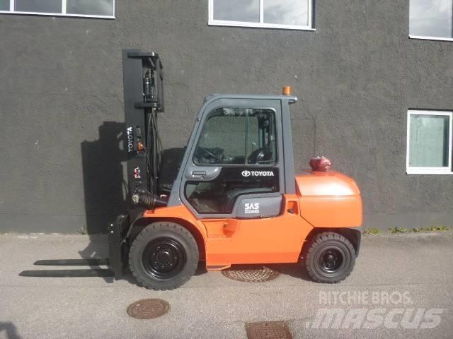 Toyota 7 FD A 50 Dyzeliniai krautuvai