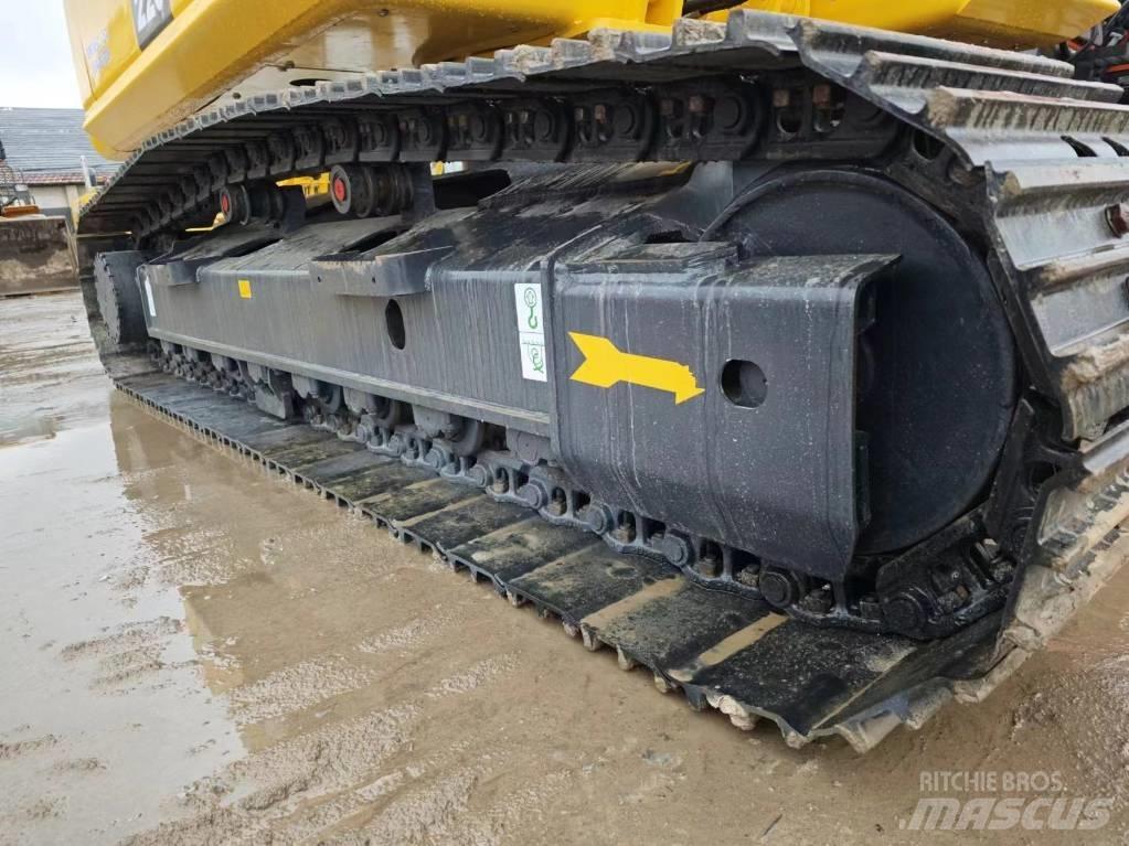 Komatsu PC 220-8 Vikšriniai ekskavatoriai