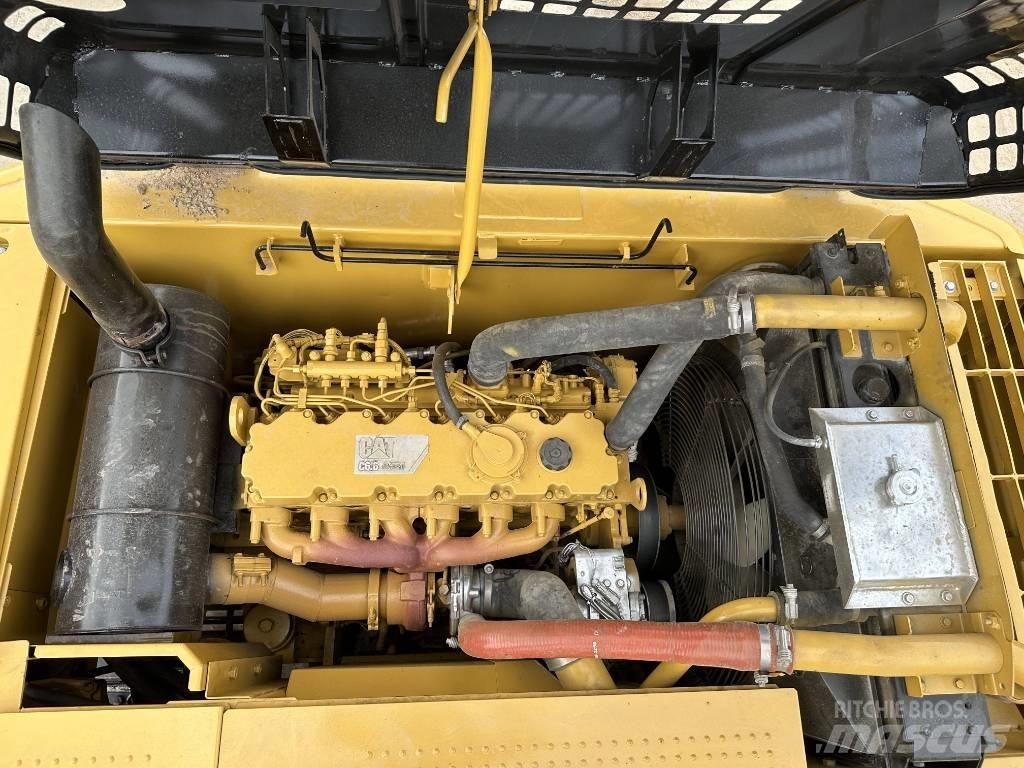 CAT 320 D Vikšriniai ekskavatoriai