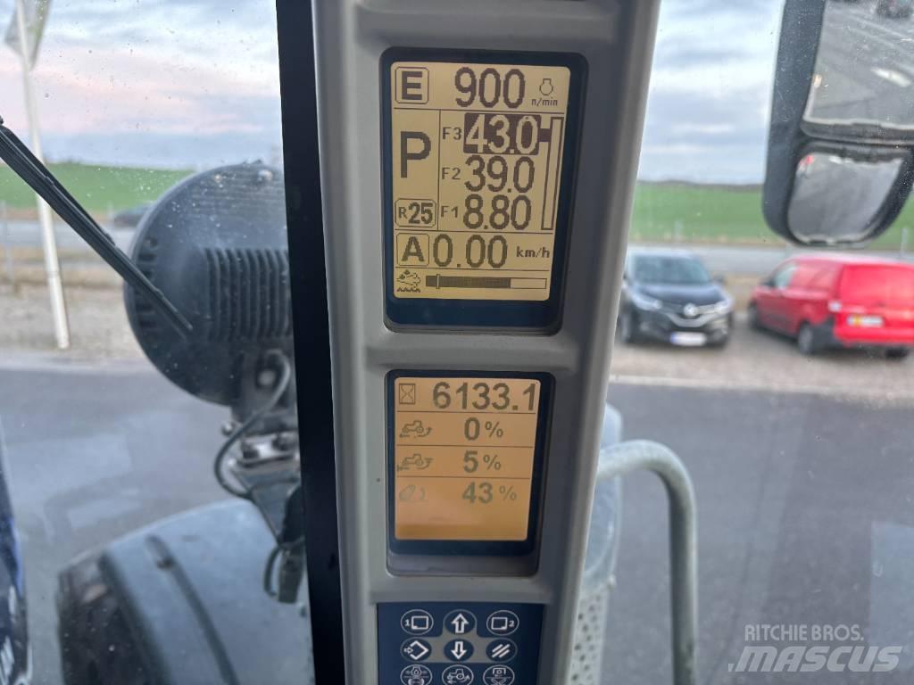New Holland T 8.410 Traktoriai