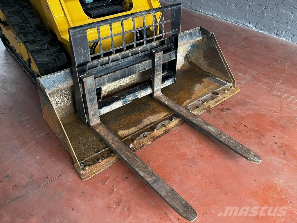 CAT 259 D Krautuvai su šoniniu pasukimu
