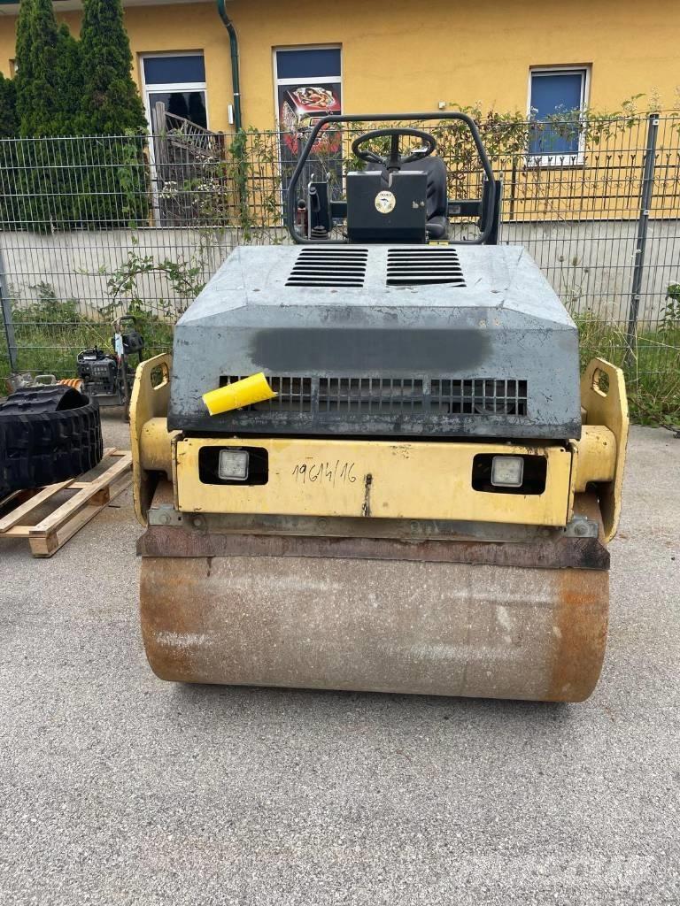 Bomag BW 120 AD-3 Porinių būgnų volai