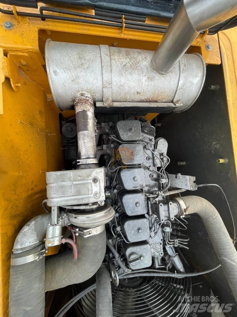 Hyundai 210W-9 Ratiniai ekskavatoriai