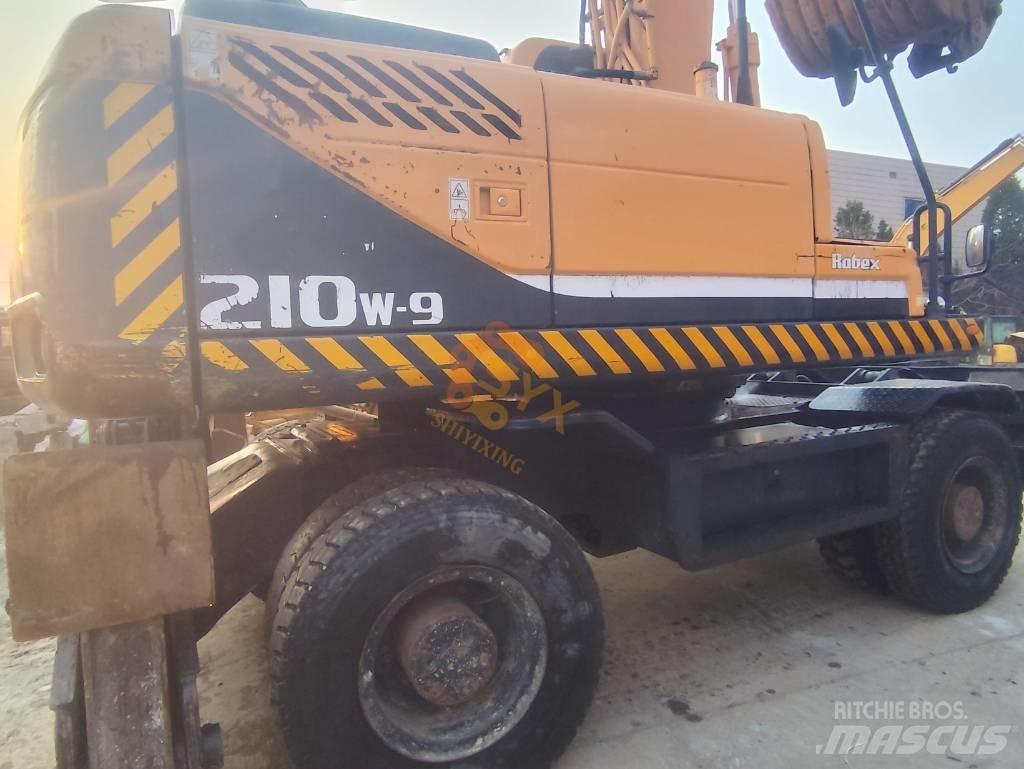 Hyundai 210W-9 Ratiniai ekskavatoriai