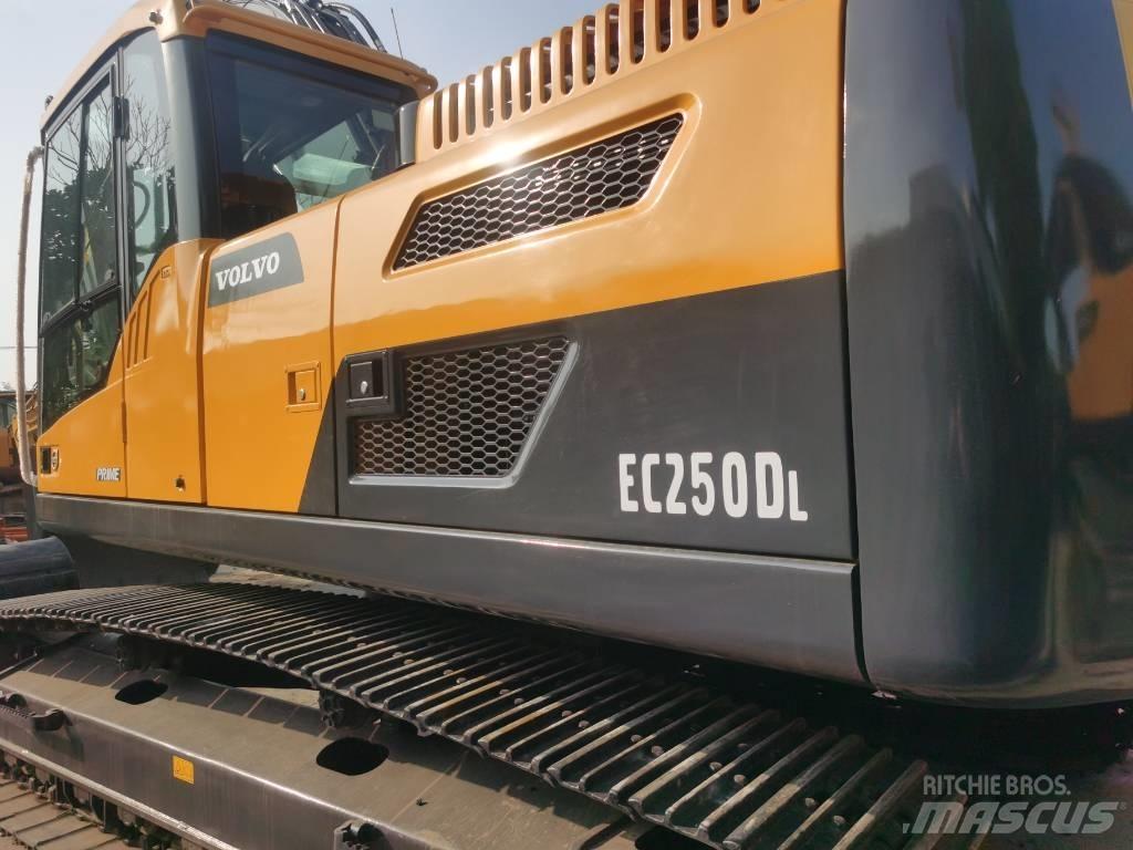 Volvo EC 250 D L Vikšriniai ekskavatoriai