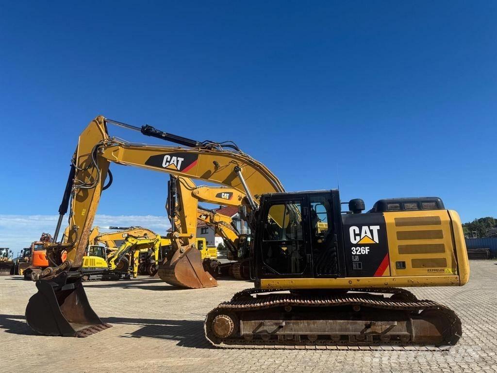 CAT 326 F LN Vikšriniai ekskavatoriai