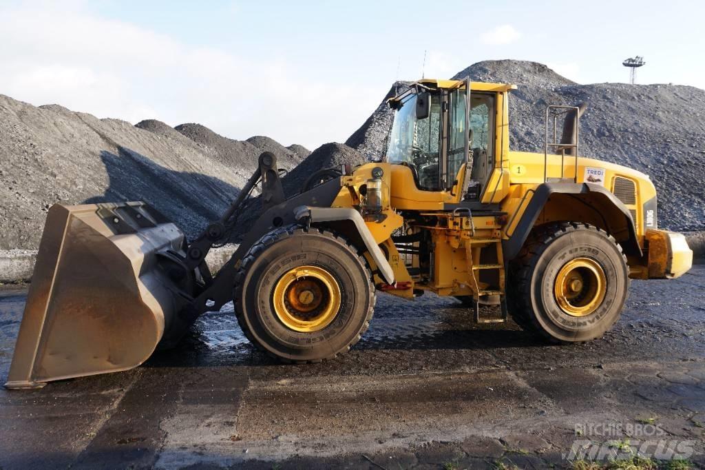 Volvo L180G Bj 2013' Naudoti ratiniai krautuvai