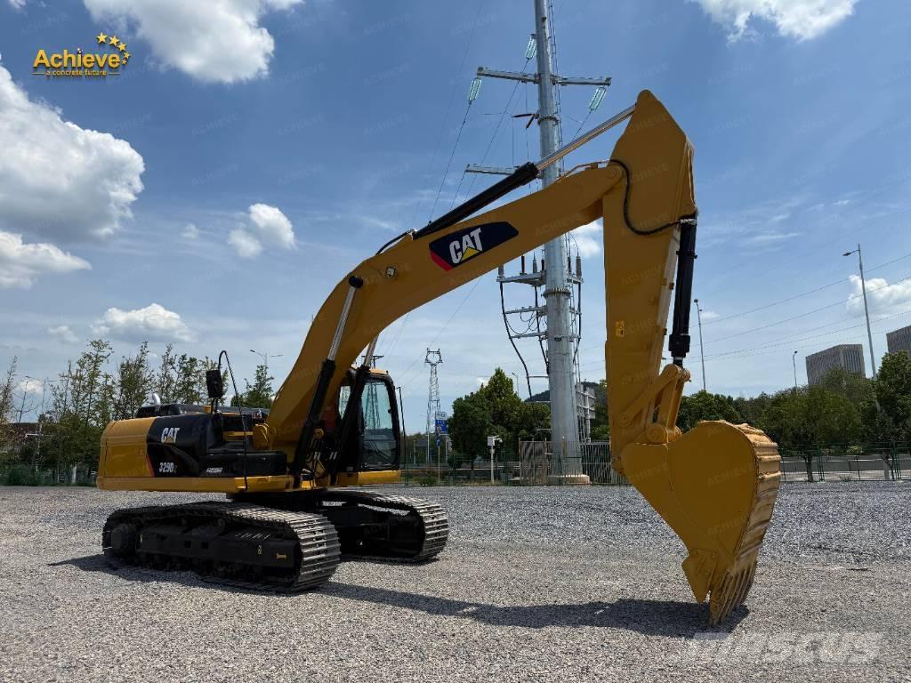 CAT 329 D Vikšriniai ekskavatoriai