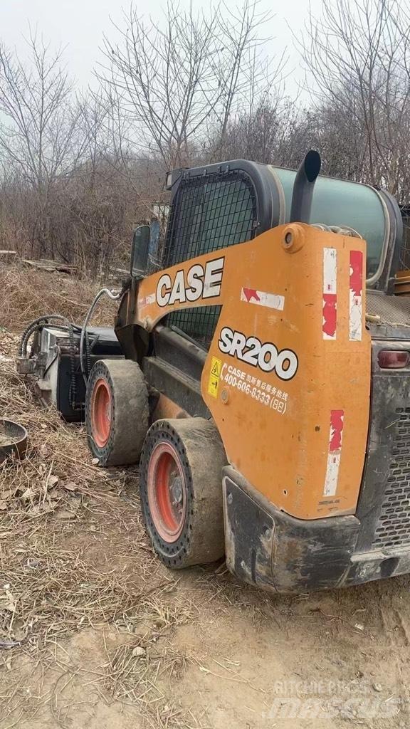 CASE SR 200 Krautuvai su šoniniu pasukimu