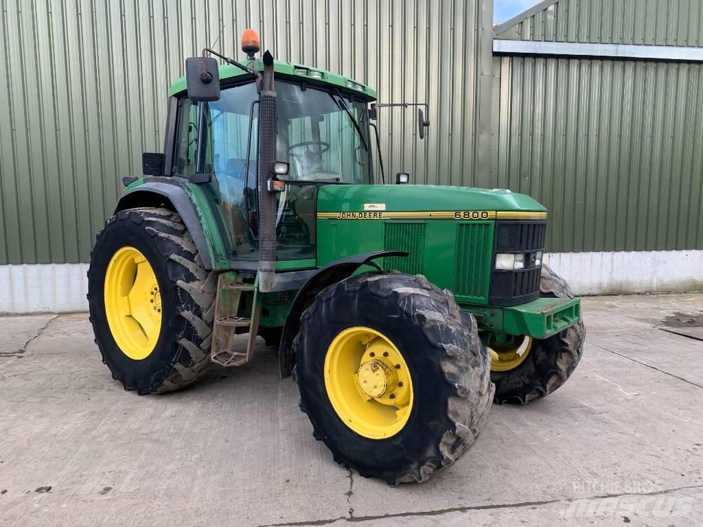 John Deere 6800 Traktoriai