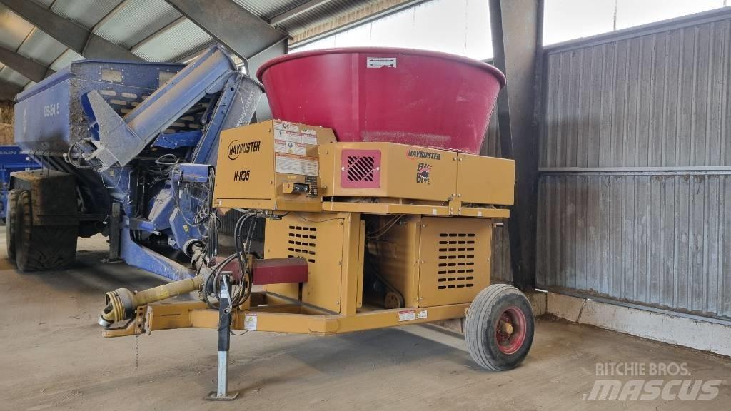 Haybuster H-835 Ryšulių smulkinimo, pjaustymo ir išvyniojimo įrenginiai