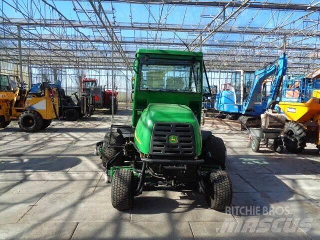 John Deere 3235C Sodo traktoriukai-vejapjovės