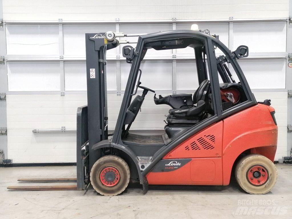 Linde H25T-02 LPG (dujiniai) krautuvai