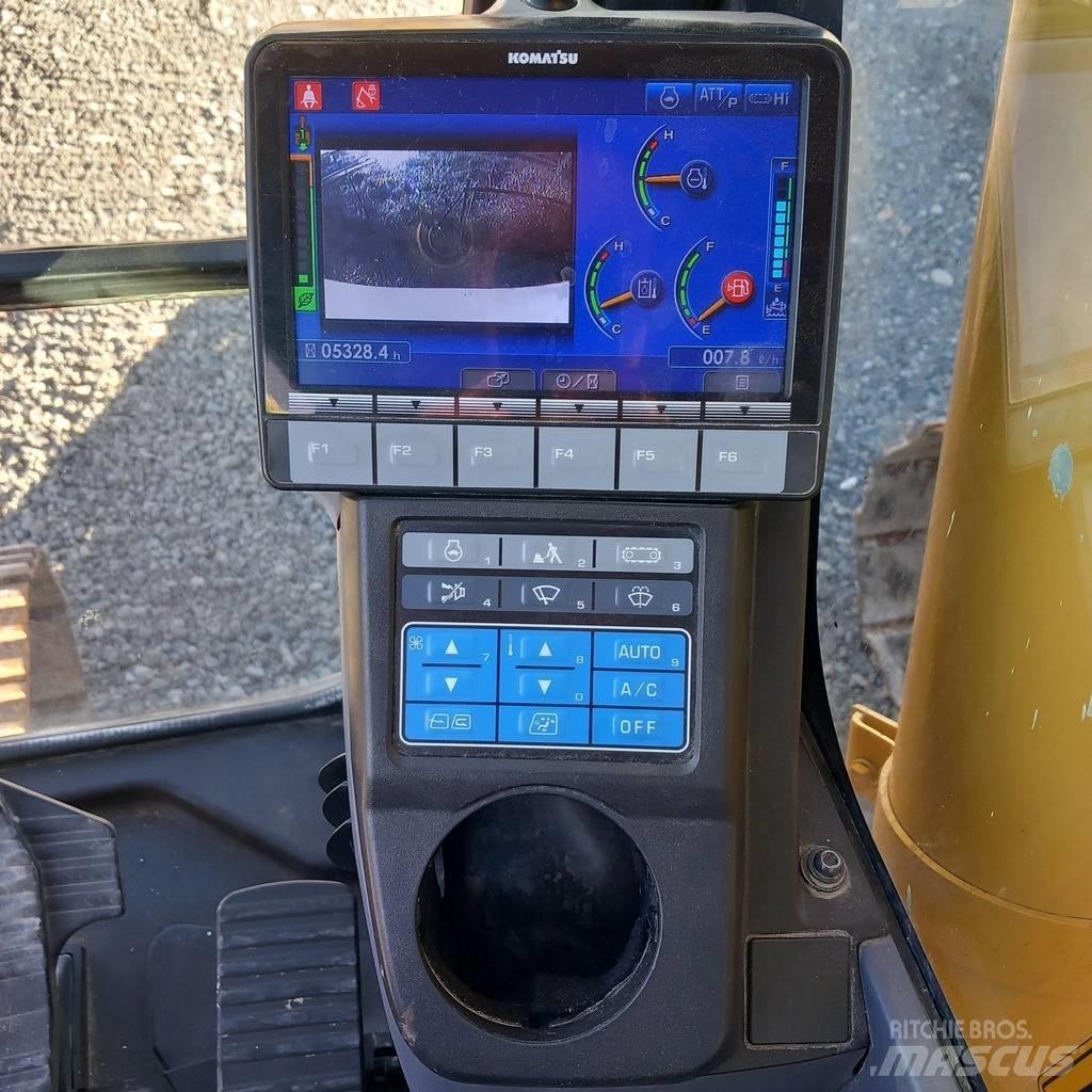 Komatsu PC 210 LC-11 Vikšriniai ekskavatoriai