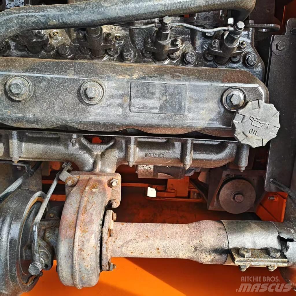 Doosan 225 LC Vikšriniai ekskavatoriai