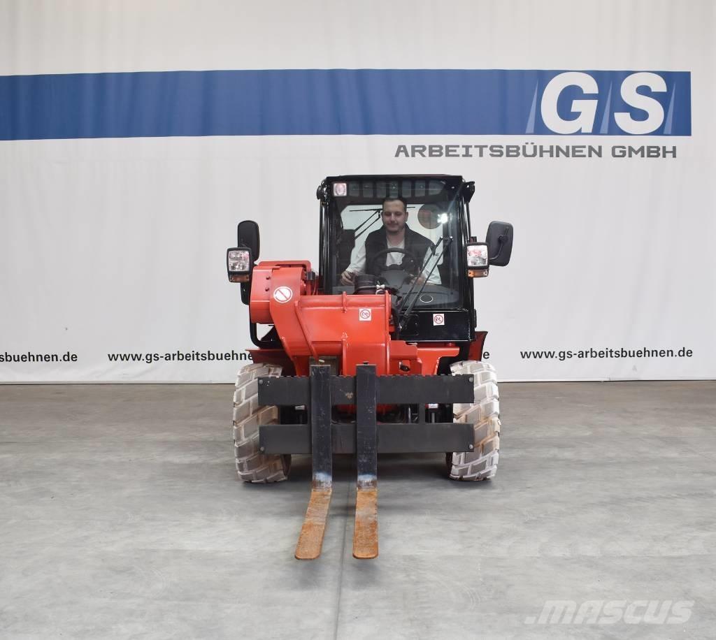 JCB 520-40 4WS Teleskopiniai krautuvai