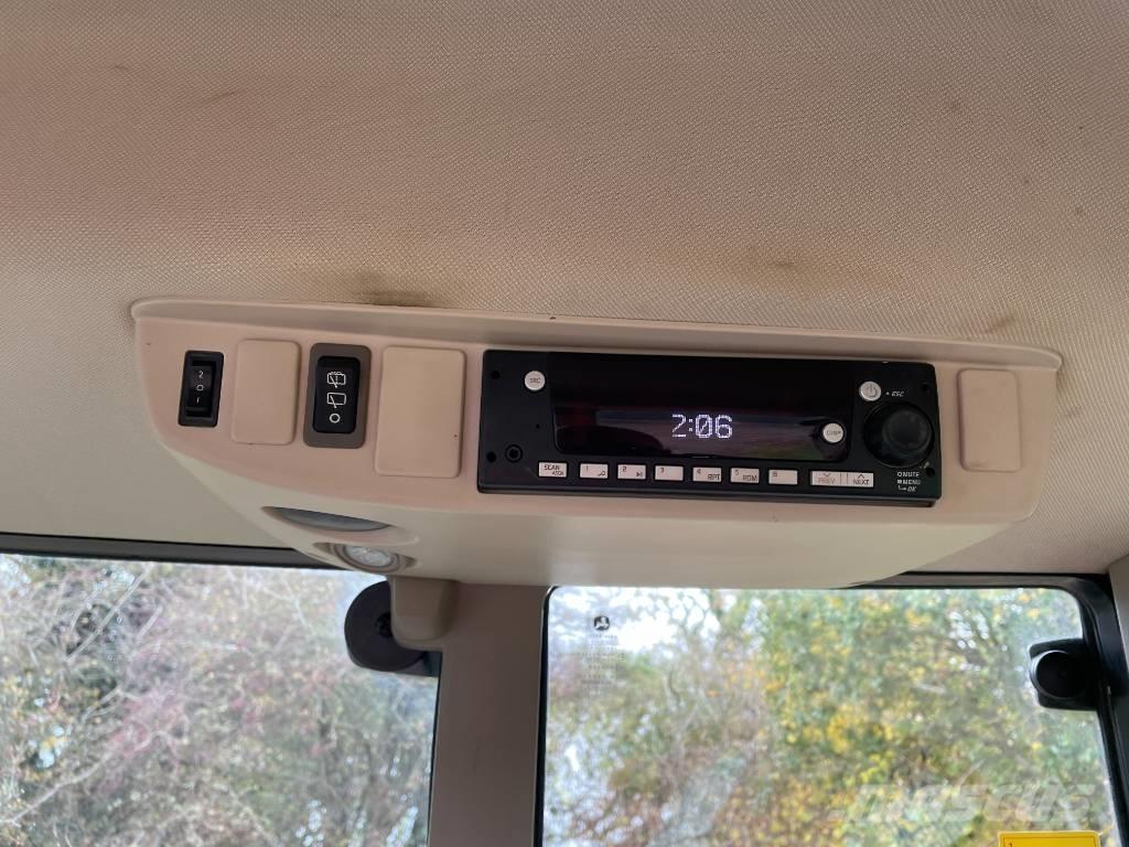 John Deere 6155 M Traktoriai