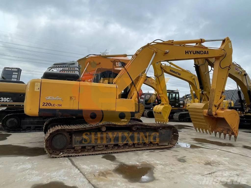Hyundai Robex 220-7 Vikšriniai ekskavatoriai