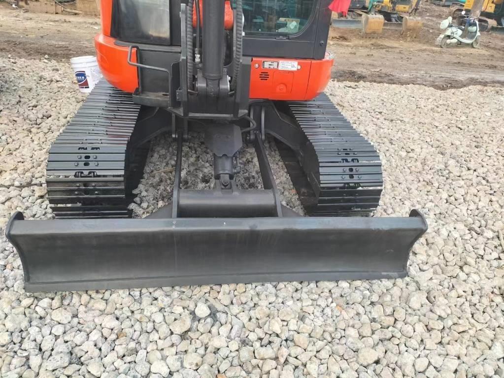 Kubota KX165-5 Vikšriniai ekskavatoriai