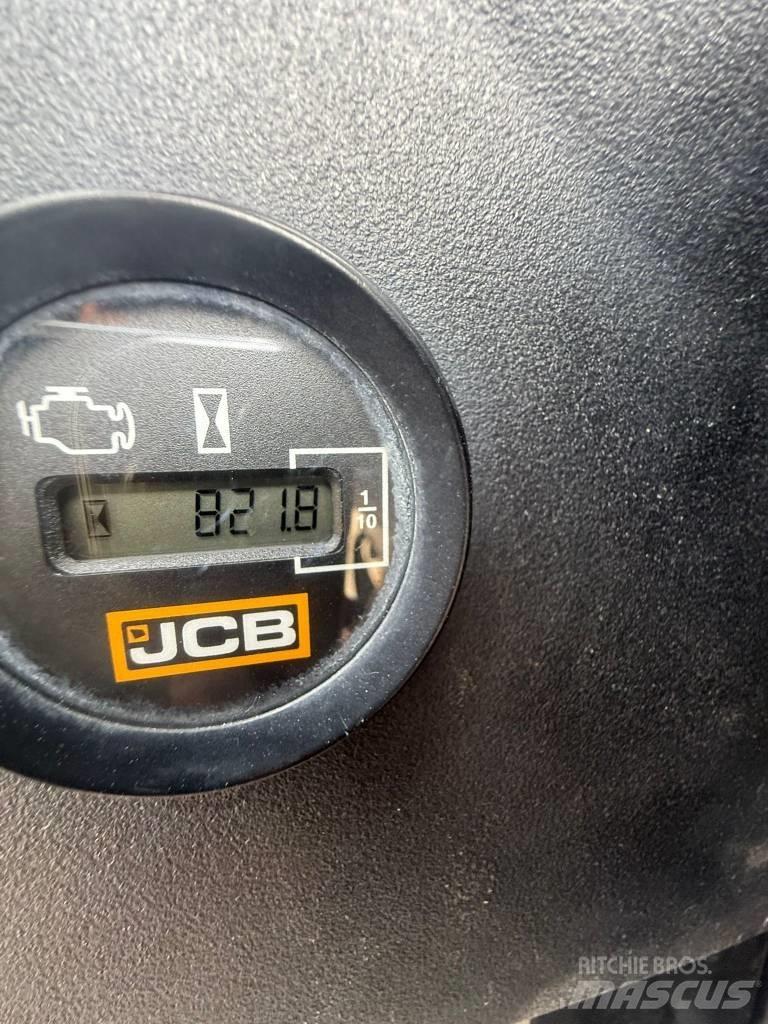 JCB 16 C-1, 821h Mini ekskavatoriai < 7 t