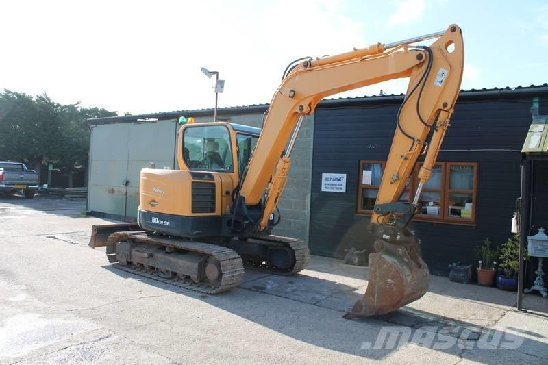 Hyundai 80CR-9A Vidutinės galios ekskavatoriai 7-12 t