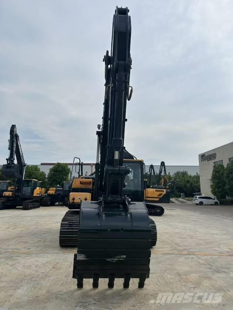 Hyundai HX 220 L Vikšriniai ekskavatoriai