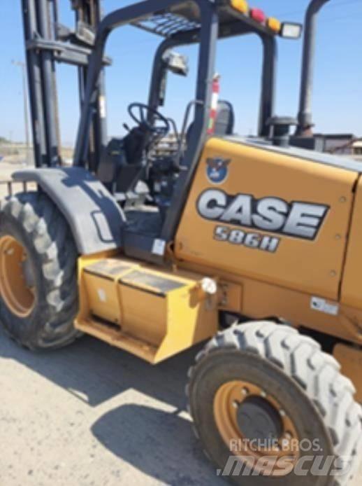 CASE 586H Visureigiai krautuvai