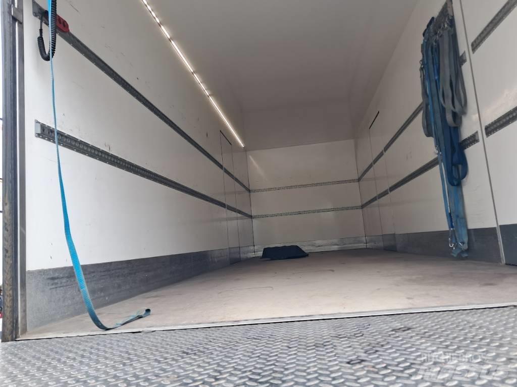 MAN TGM 15.250 Sunkvežimiai su dengtu kėbulu