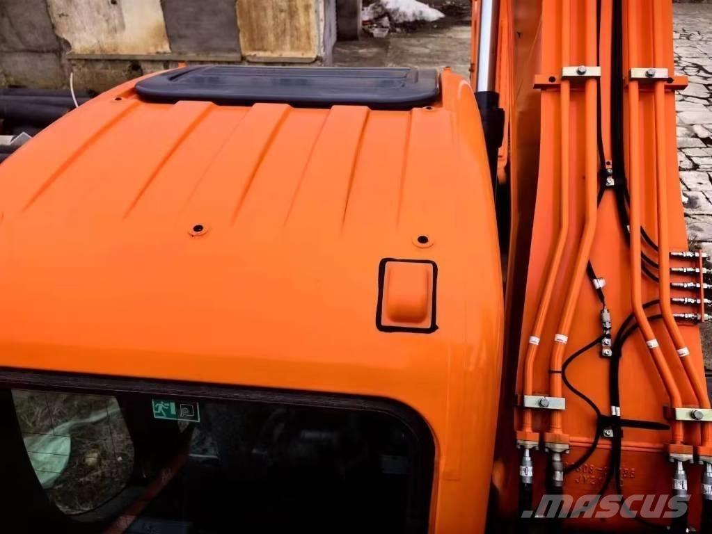 Doosan DX215 Vikšriniai ekskavatoriai